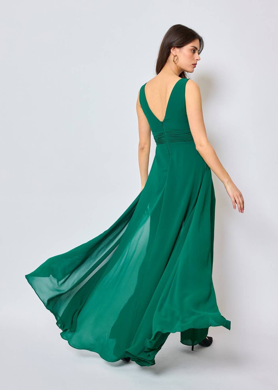 R1451 - Jumpsuitkleid mit tiefem V-Ausschnitt
