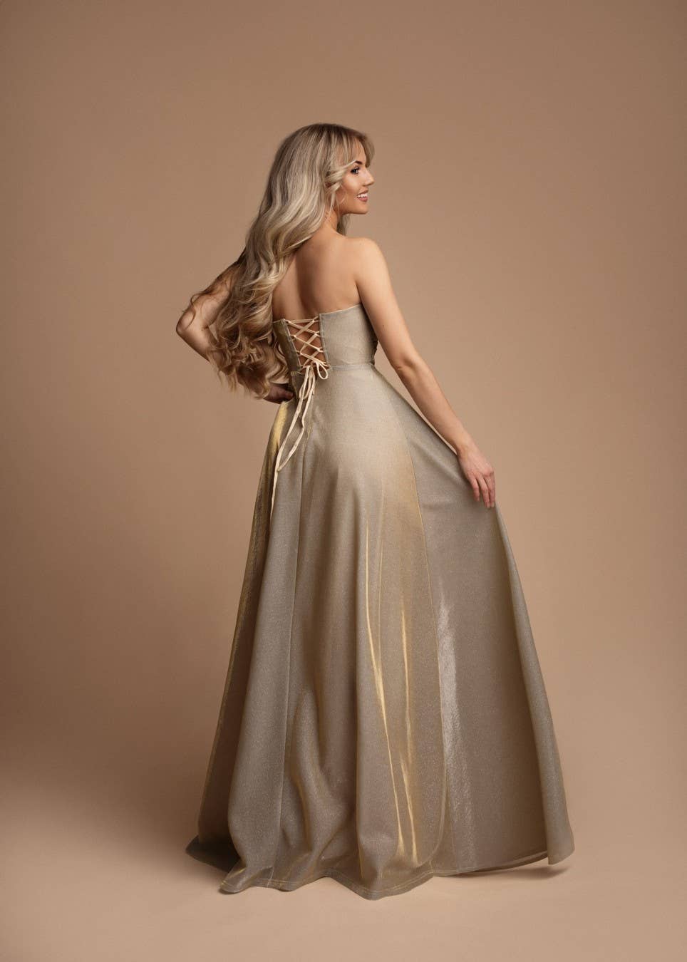 HM2443 - Elegantes trägerloses langes Kleid