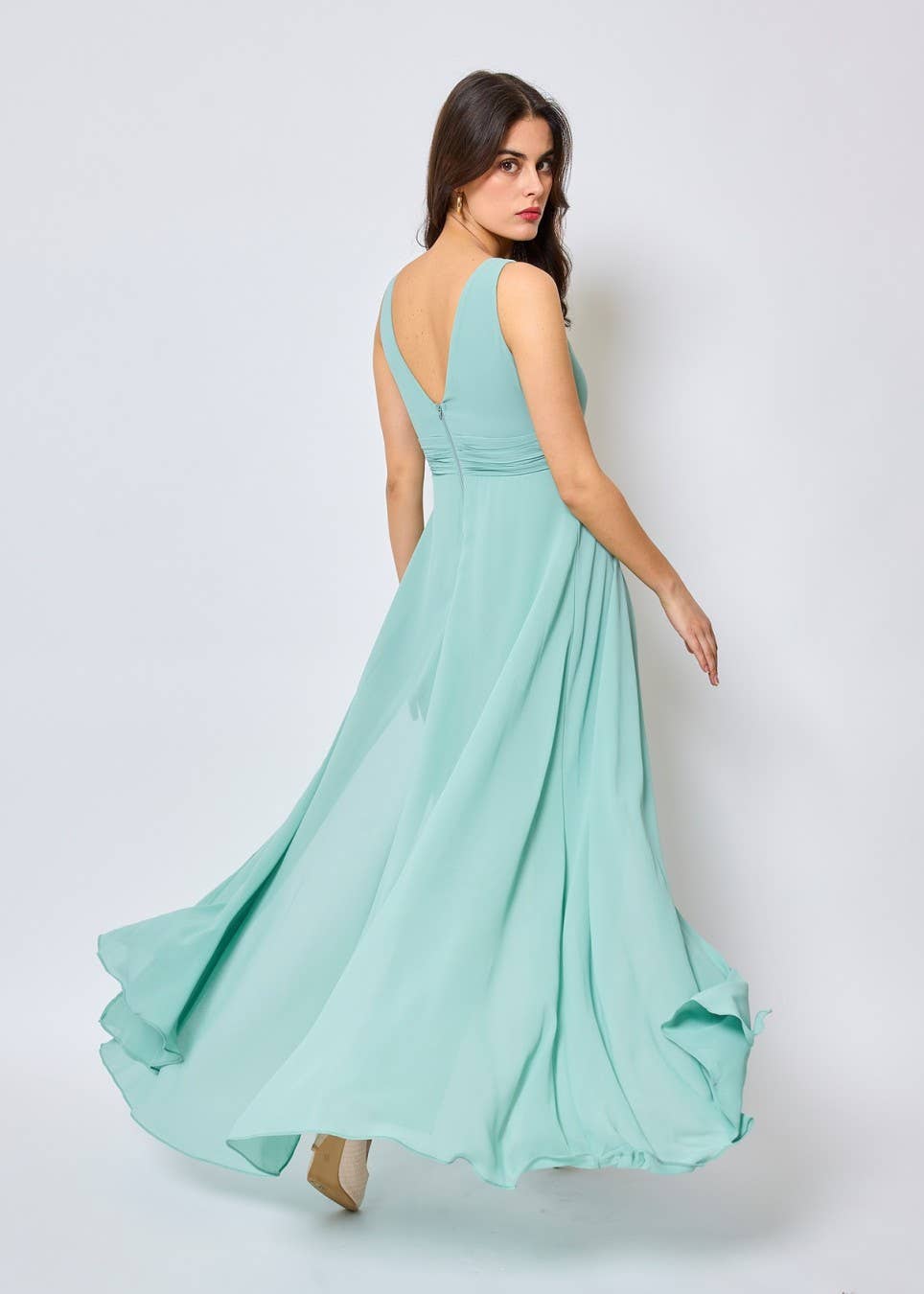 R1451 - Jumpsuitkleid mit tiefem V-Ausschnitt