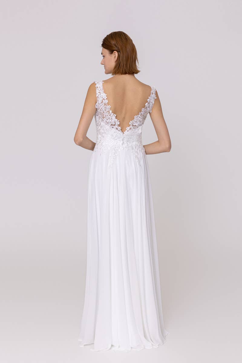 R0268 STRASSE
A-Linien-Kleid mit V-Ausschnitt und Rundhalsausschnitt