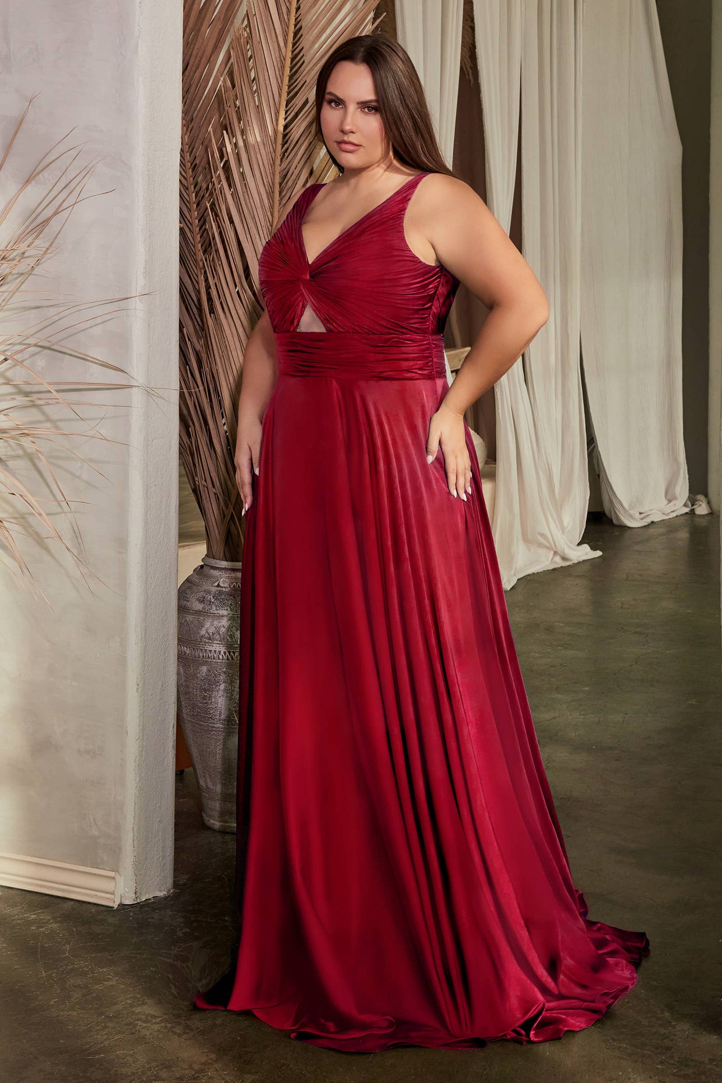 A-LINIENKLEID AUS SATIN MIT SCHLÜSSELLOCH
