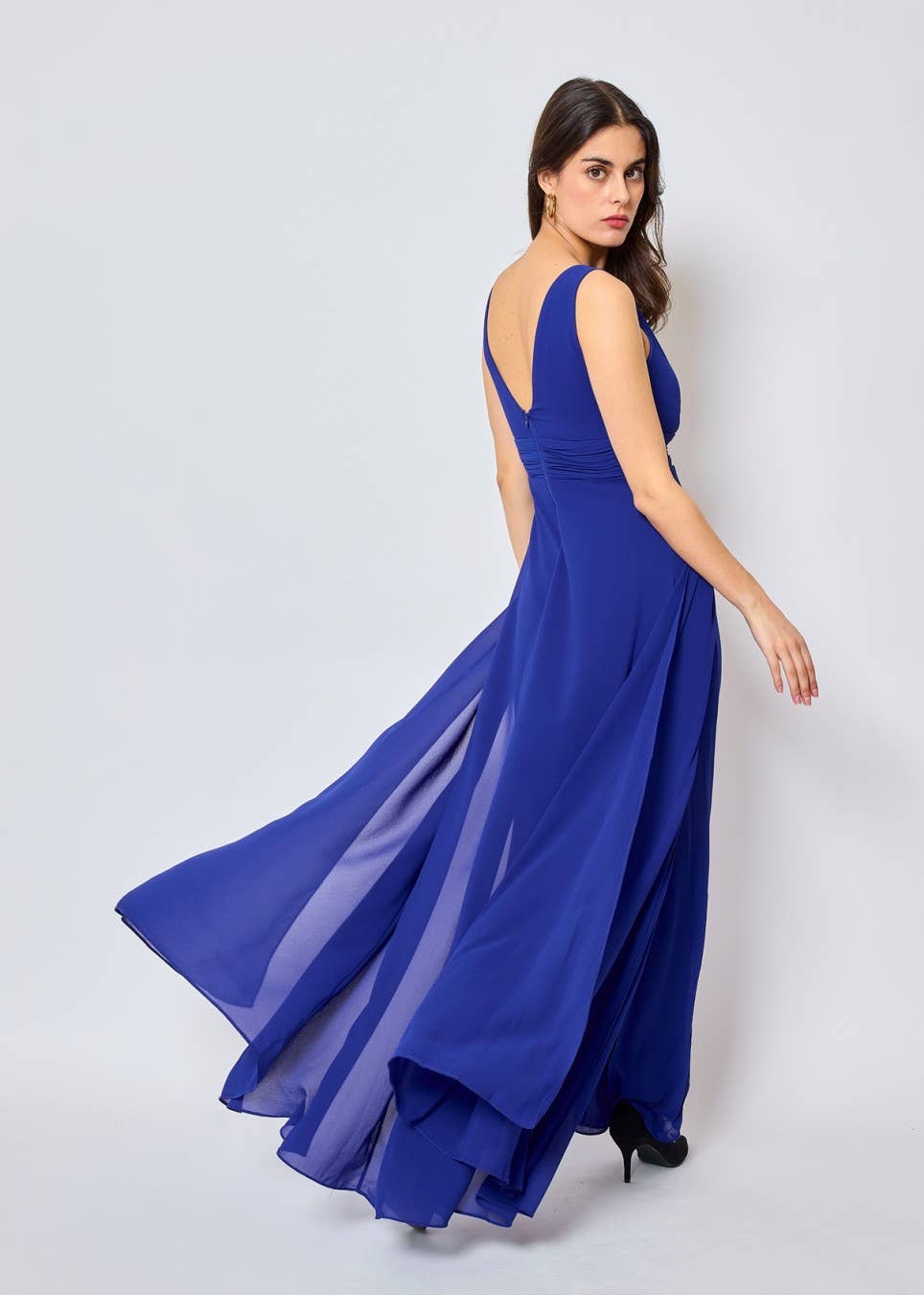 R1451 - Jumpsuitkleid mit tiefem V-Ausschnitt