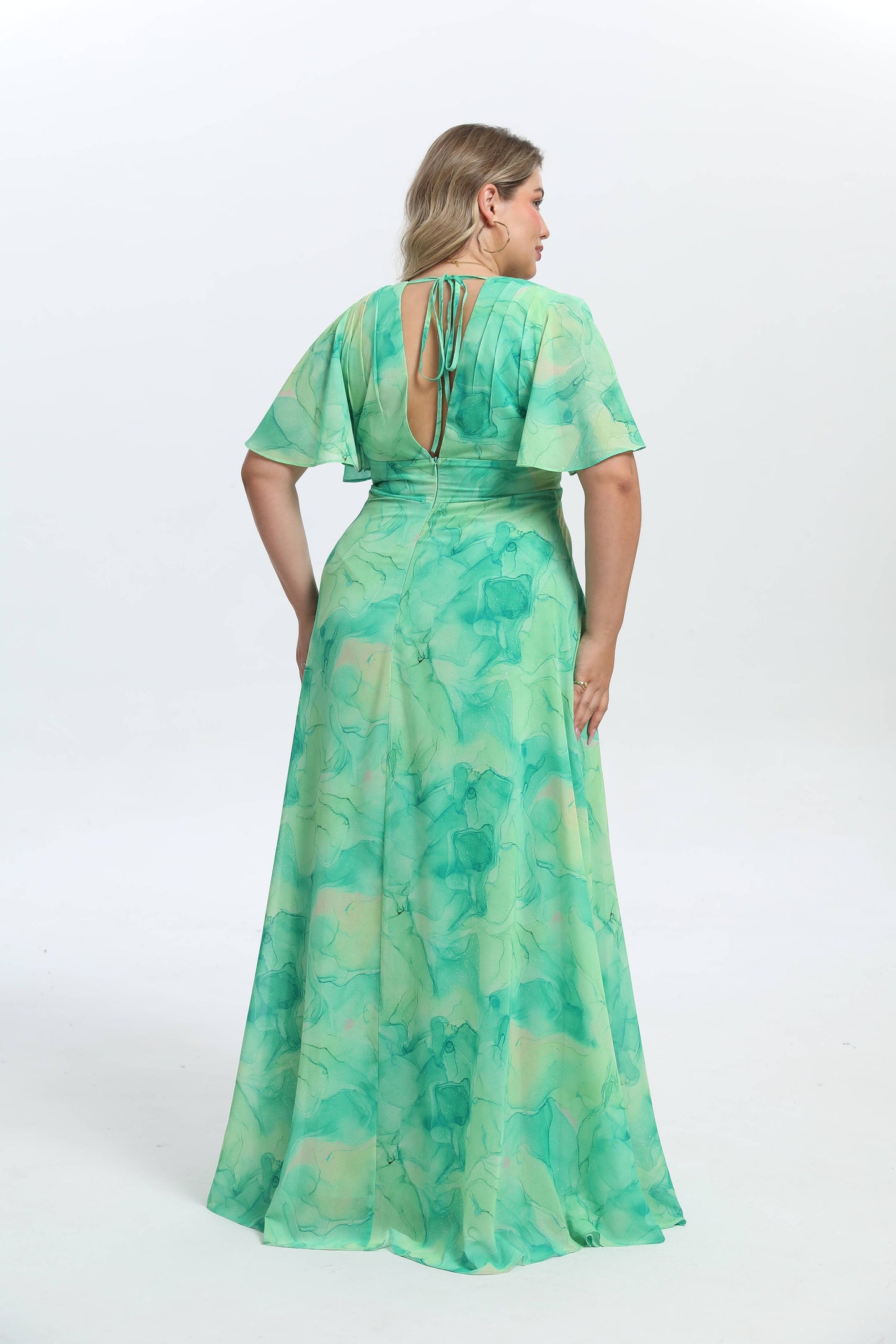 Elegantes und trendiges geblümtes Kleid in großen Größen - 25108