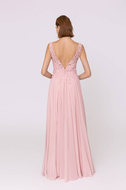 R0268 STRASSE
A-Linien-Kleid mit V-Ausschnitt und Rundhalsausschnitt