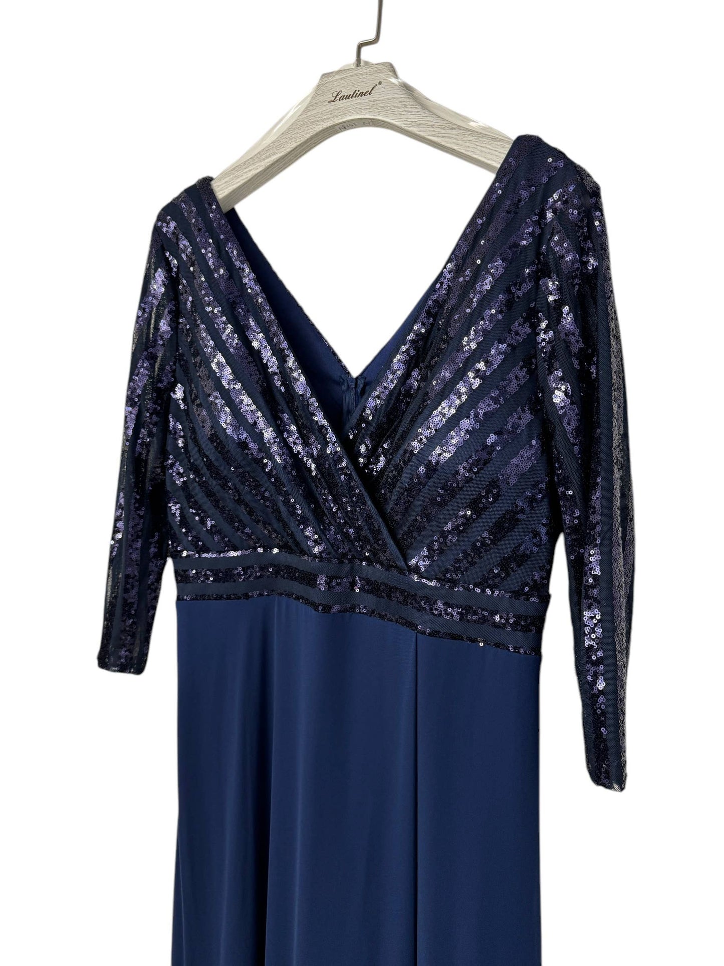 Abendkleid in Übergröße aus Pailletten mit Ärmeln R1896G