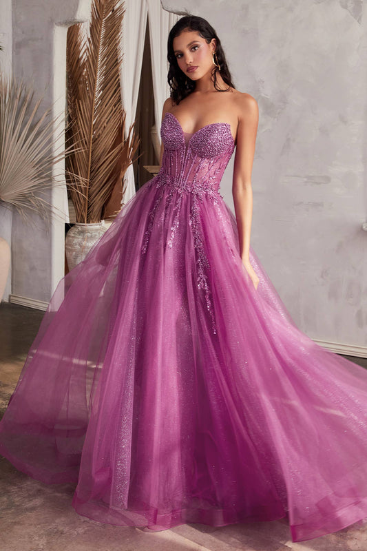 TRÄGERLOSES BALLKLEID AUS MEHRLAGIGEM TÜLL