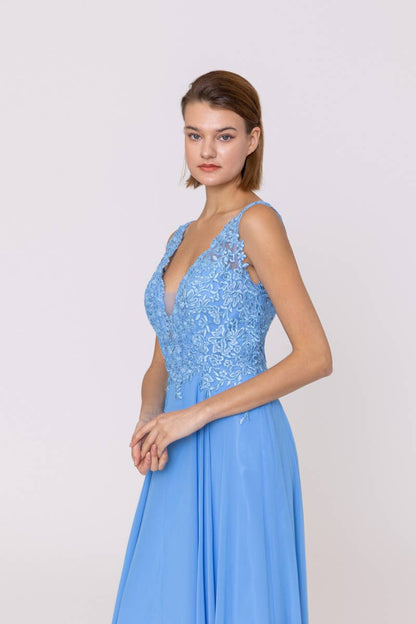 R0268 STRASSE
A-Linien-Kleid mit V-Ausschnitt und Rundhalsausschnitt